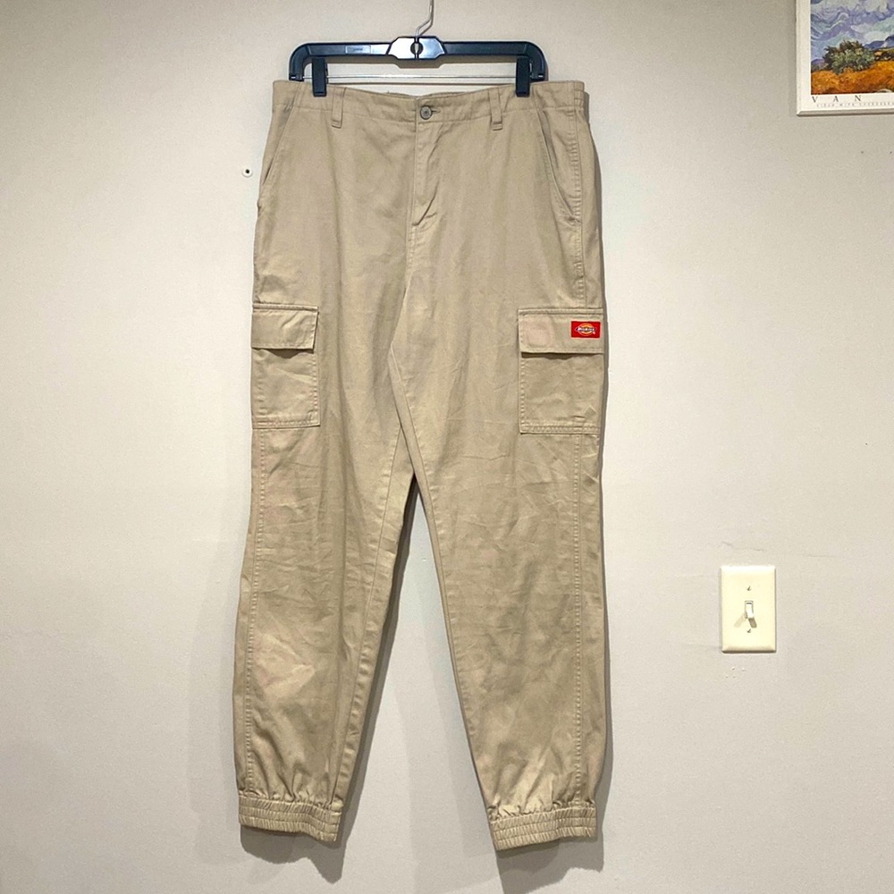 Dickies Women’s Cargo jogger pants dessert sand